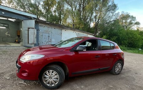 Renault Megane III, 2011 год, 850 000 рублей, 4 фотография