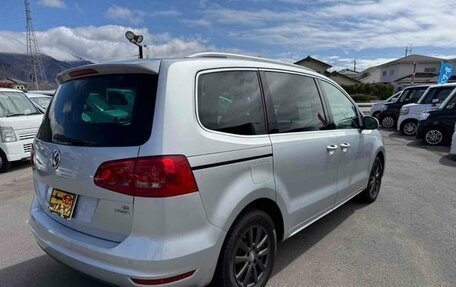 Volkswagen Sharan II, 2012 год, 800 000 рублей, 3 фотография