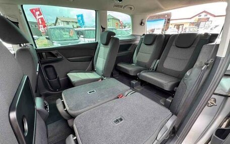 Volkswagen Sharan II, 2012 год, 800 000 рублей, 10 фотография