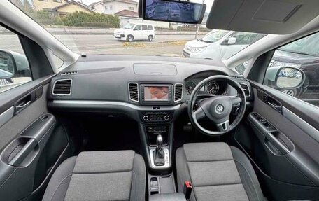 Volkswagen Sharan II, 2012 год, 800 000 рублей, 5 фотография