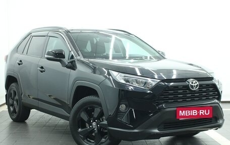 Toyota RAV4, 2020 год, 4 090 000 рублей, 9 фотография