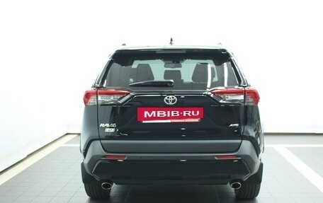 Toyota RAV4, 2020 год, 4 090 000 рублей, 12 фотография