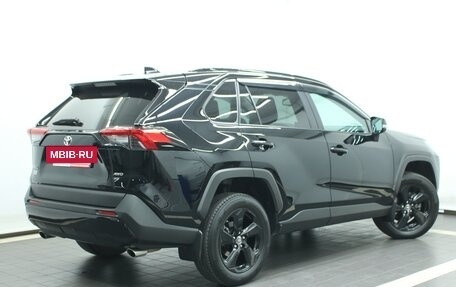 Toyota RAV4, 2020 год, 4 090 000 рублей, 2 фотография