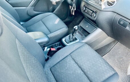 Volkswagen Tiguan I, 2012 год, 999 000 рублей, 4 фотография