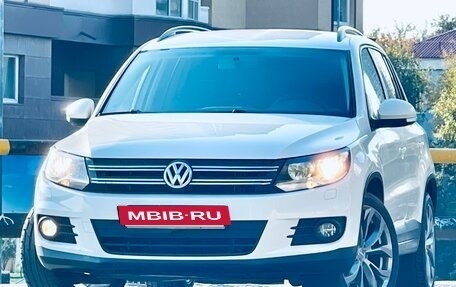 Volkswagen Tiguan I, 2012 год, 999 000 рублей, 23 фотография