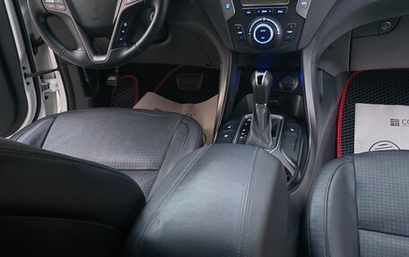 Hyundai Santa Fe III рестайлинг, 2013 год, 1 800 000 рублей, 6 фотография
