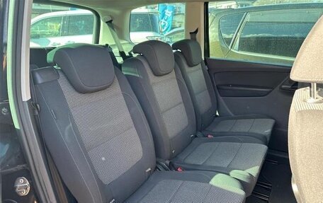 Volkswagen Sharan II, 2011 год, 900 000 рублей, 7 фотография