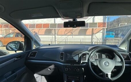 Volkswagen Sharan II, 2011 год, 900 000 рублей, 11 фотография