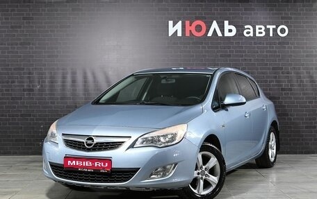 Opel Astra J, 2012 год, 800 000 рублей, 1 фотография