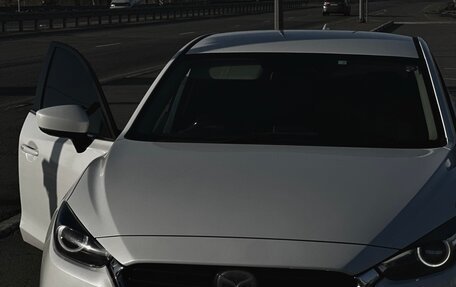 Mazda Axela, 2016 год, 1 350 000 рублей, 3 фотография