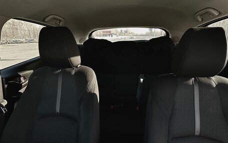 Mazda Axela, 2016 год, 1 350 000 рублей, 20 фотография