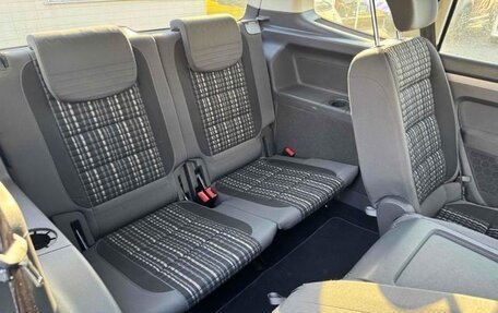 Volkswagen Golf VI, 2012 год, 700 000 рублей, 13 фотография