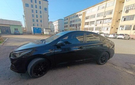 Hyundai Solaris II рестайлинг, 2017 год, 750 000 рублей, 3 фотография