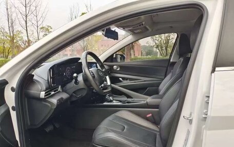 Hyundai Elantra, 2021 год, 1 129 000 рублей, 7 фотография