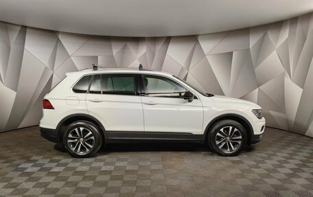 Volkswagen Tiguan II, 2019 год, 2 025 000 рублей, 6 фотография