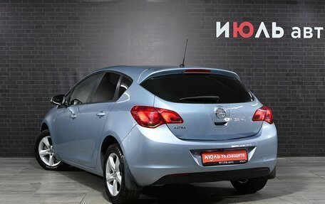 Opel Astra J, 2012 год, 800 000 рублей, 4 фотография