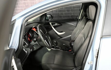 Opel Astra J, 2012 год, 800 000 рублей, 9 фотография