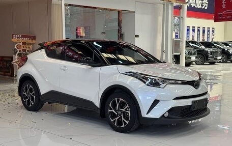 Toyota C-HR I рестайлинг, 2021 год, 1 950 000 рублей, 3 фотография