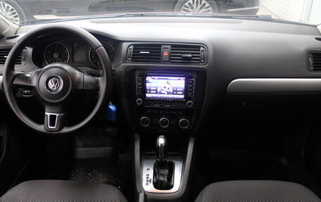 Volkswagen Jetta VI, 2013 год, 823 000 рублей, 8 фотография