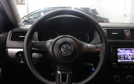 Volkswagen Jetta VI, 2013 год, 823 000 рублей, 9 фотография