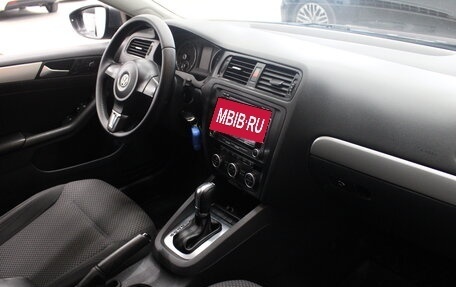Volkswagen Jetta VI, 2013 год, 823 000 рублей, 10 фотография