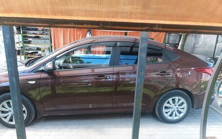 Hyundai Solaris II рестайлинг, 2021 год, 1 350 000 рублей, 5 фотография
