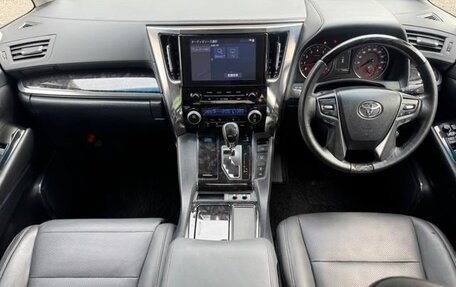 Toyota Alphard III, 2022 год, 4 000 000 рублей, 15 фотография
