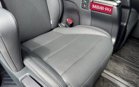 Toyota Alphard III, 2022 год, 4 000 000 рублей, 19 фотография