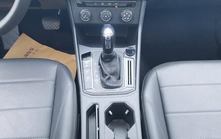 Volkswagen Lavida, 2022 год, 1 600 000 рублей, 12 фотография