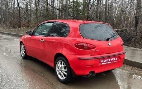 Alfa Romeo 147 I рестайлинг, 2002 год, 185 000 рублей, 3 фотография