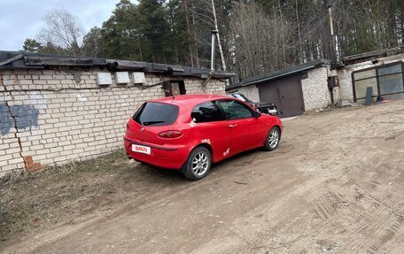 Alfa Romeo 147 I рестайлинг, 2002 год, 185 000 рублей, 7 фотография