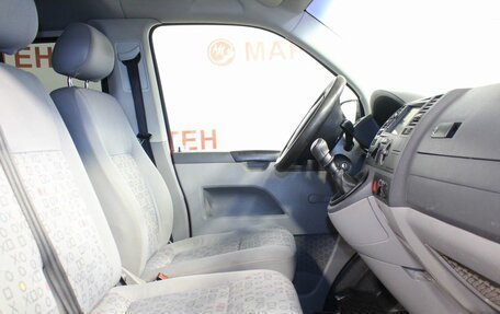 Volkswagen Caravelle T5, 2008 год, 1 052 000 рублей, 8 фотография