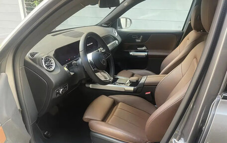 Mercedes-Benz GLB, 2024 год, 4 453 000 рублей, 4 фотография