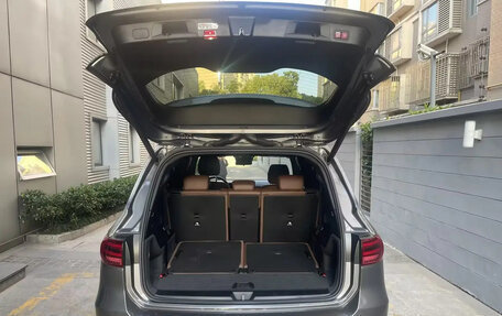 Mercedes-Benz GLB, 2024 год, 4 453 000 рублей, 6 фотография