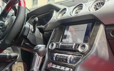 Ford Mustang VI рестайлинг, 2021 год, 2 140 020 рублей, 8 фотография