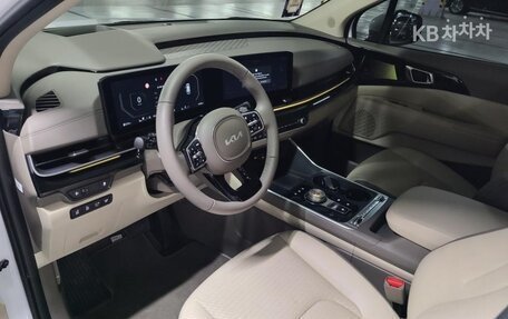 KIA Carnival, 2024 год, 3 935 000 рублей, 7 фотография