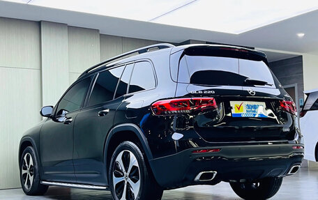 Mercedes-Benz GLB, 2022 год, 3 575 000 рублей, 2 фотография