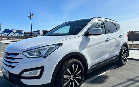 Hyundai Santa Fe III рестайлинг, 2013 год, 1 950 000 рублей, 3 фотография