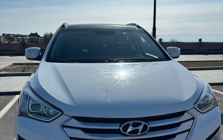 Hyundai Santa Fe III рестайлинг, 2013 год, 1 950 000 рублей, 2 фотография