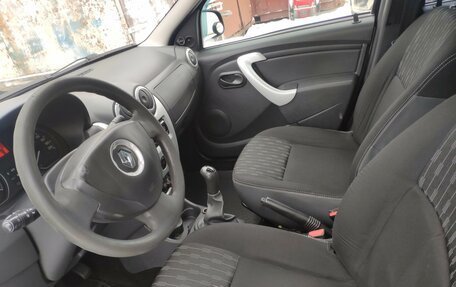 Renault Logan I, 2013 год, 370 000 рублей, 8 фотография