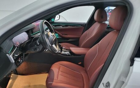 BMW 5 серия, 2022 год, 3 961 887 рублей, 10 фотография