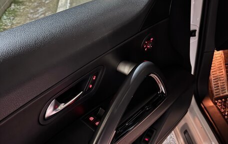 Volkswagen Scirocco III рестайлинг, 2012 год, 1 550 000 рублей, 10 фотография