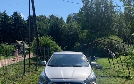 Hyundai Solaris II рестайлинг, 2012 год, 1 350 000 рублей, 5 фотография