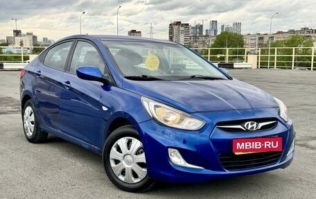 Hyundai Solaris II рестайлинг, 2011 год, 699 000 рублей, 3 фотография