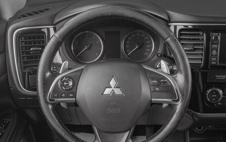 Mitsubishi Outlander III рестайлинг 3, 2014 год, 1 559 000 рублей, 11 фотография