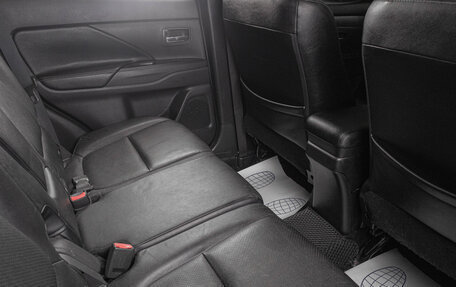 Mitsubishi Outlander III рестайлинг 3, 2014 год, 1 559 000 рублей, 18 фотография
