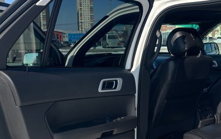 Ford Explorer VI, 2012 год, 1 450 000 рублей, 6 фотография