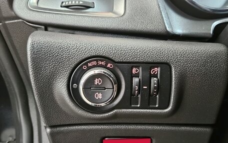 Opel Astra J, 2011 год, 725 000 рублей, 15 фотография