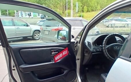 Lexus RX IV рестайлинг, 2001 год, 695 000 рублей, 10 фотография