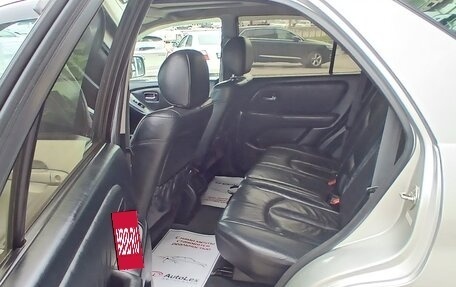 Lexus RX IV рестайлинг, 2001 год, 695 000 рублей, 24 фотография